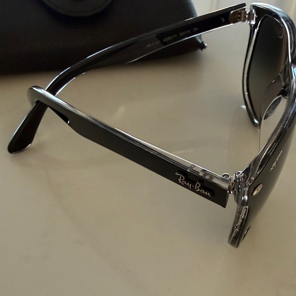 Ray-Ban Classic Black Sunglasses with Case - Picture 7 of 9